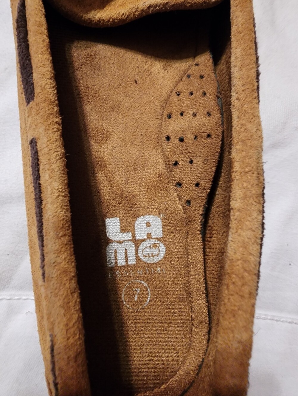 Lamo Tan Suede Slip-On Driving Moccasin with Dark Trim size 7 - Picture 5 of 6